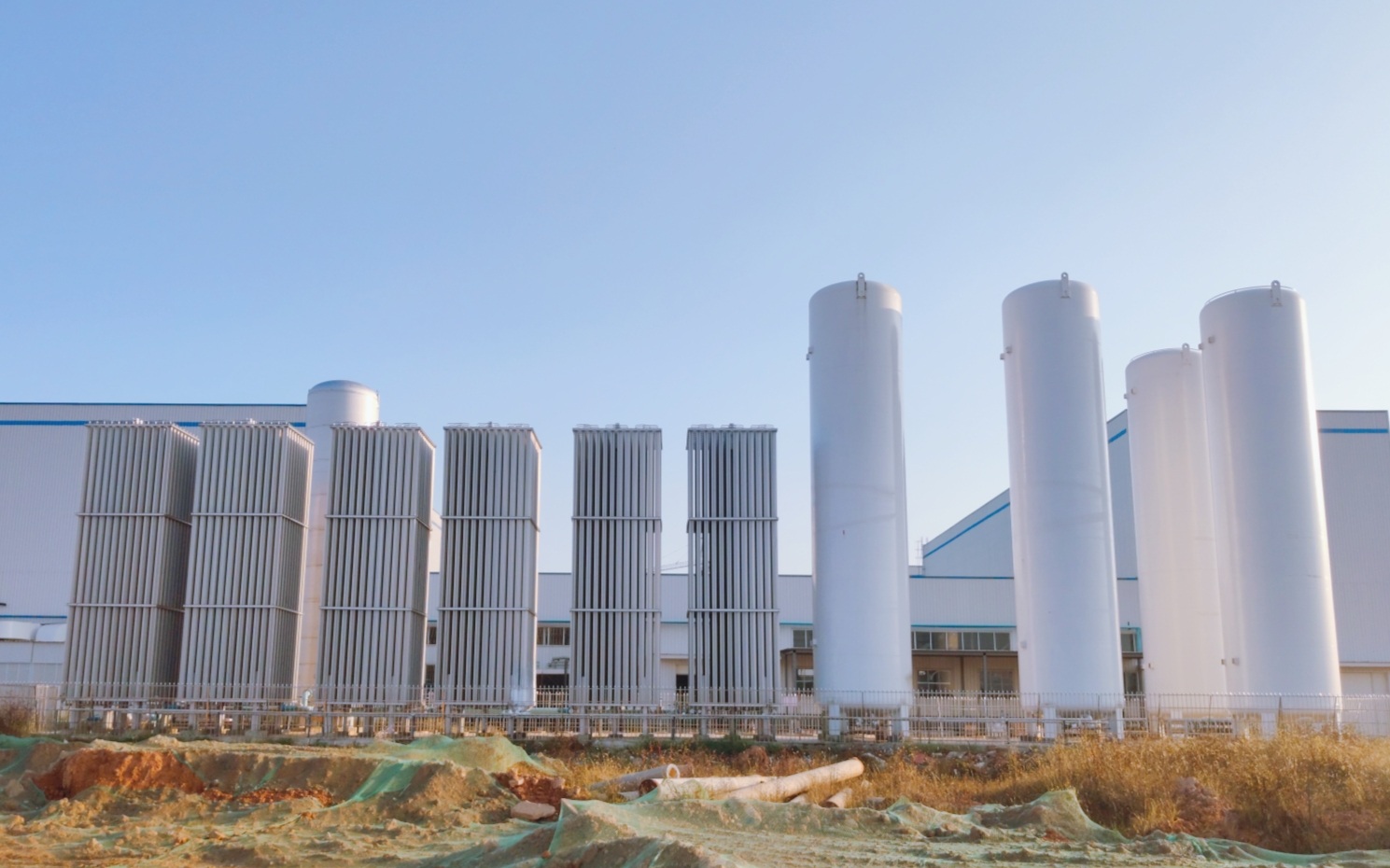 儲罐容器_壓力容器_低溫儲罐_菏澤花王壓力容器